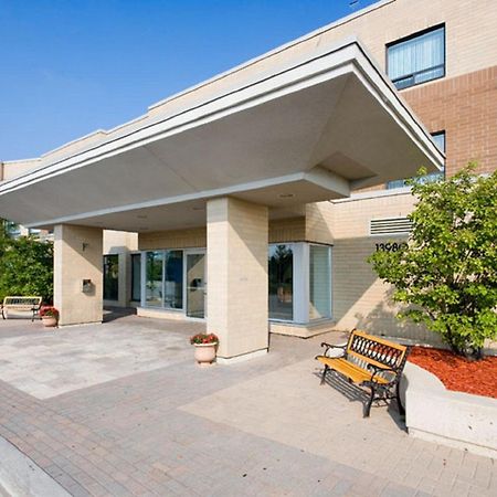 Residence & Conference Centre - King City מראה חיצוני תמונה