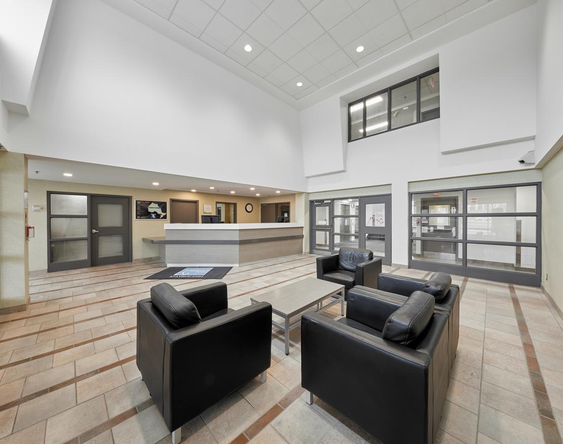 Residence & Conference Centre - King City מראה חיצוני תמונה